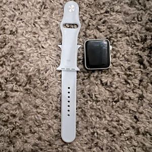 APPLE WATCH SERIES 3 32m GREY